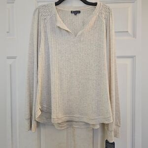 NWT Democracy Women's Cream/gray Long Sleeve Top